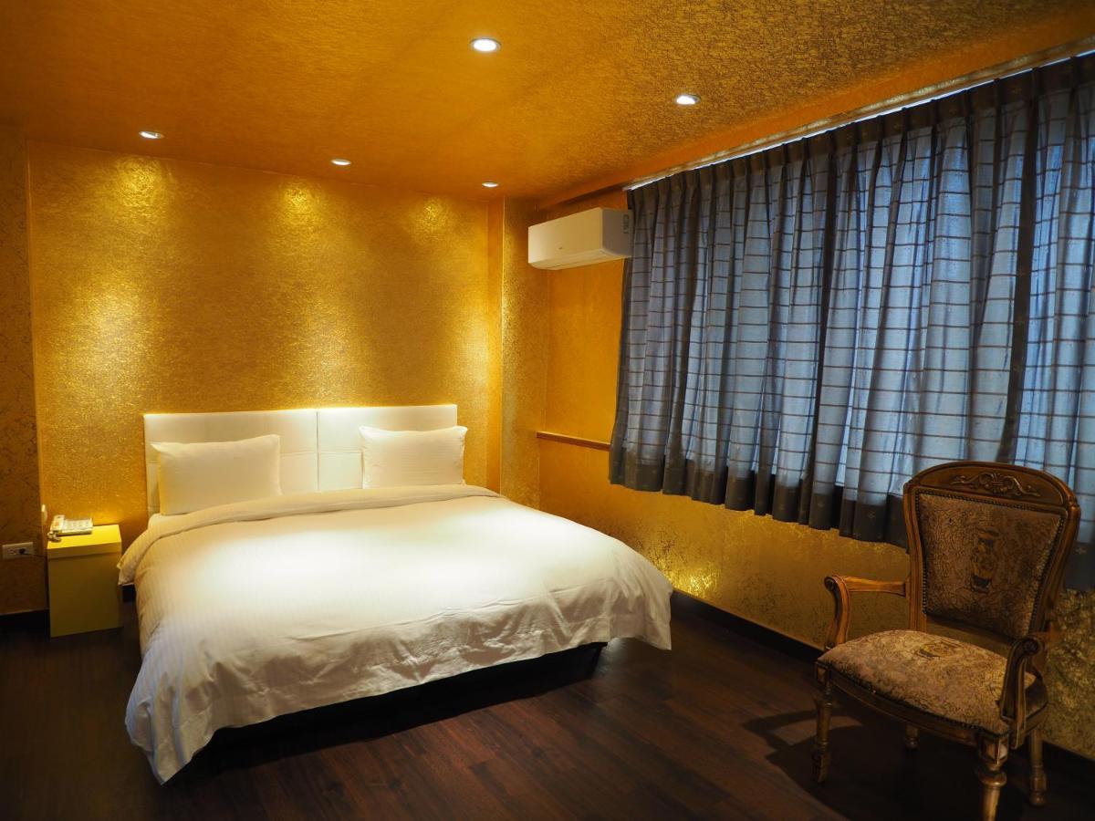 Day Chen Hotel Yilan Экстерьер фото